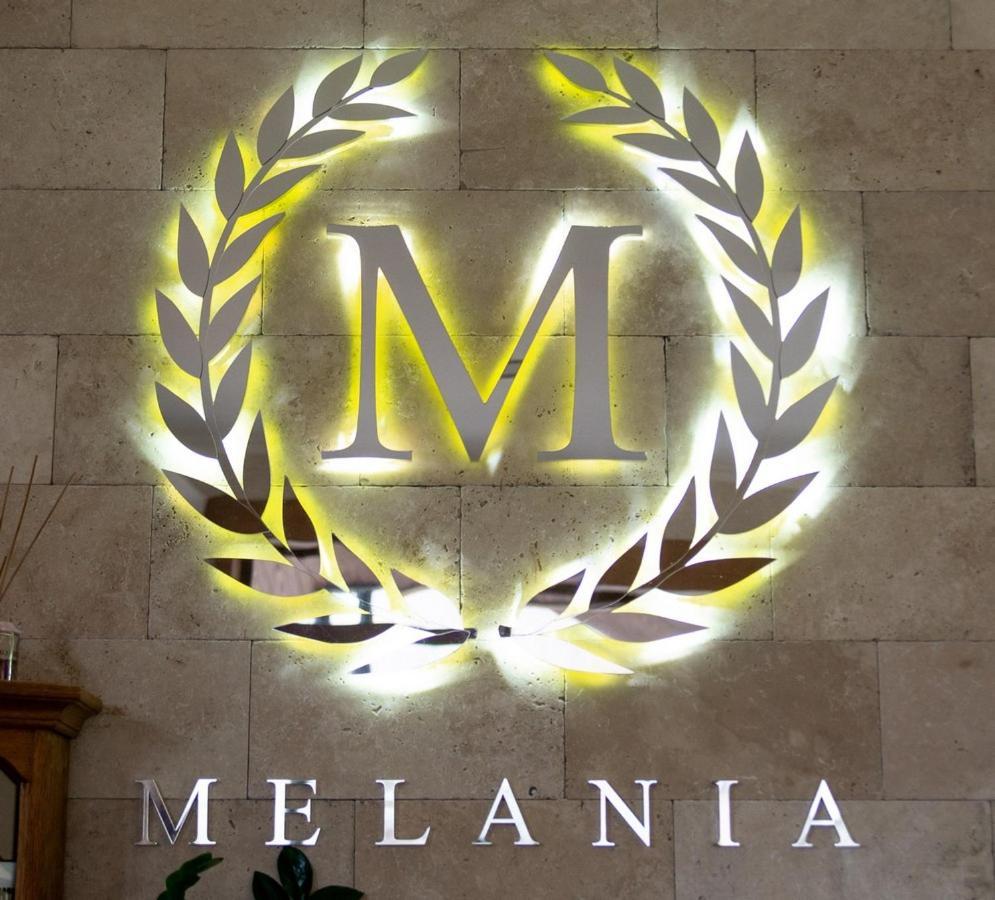 Melania Hotel Uman Exterior photo